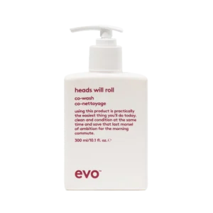 Witte fles Evo Heads Will Roll co-wash van 300 ml met pomp en bordeauxrode tekst op de voorkant.