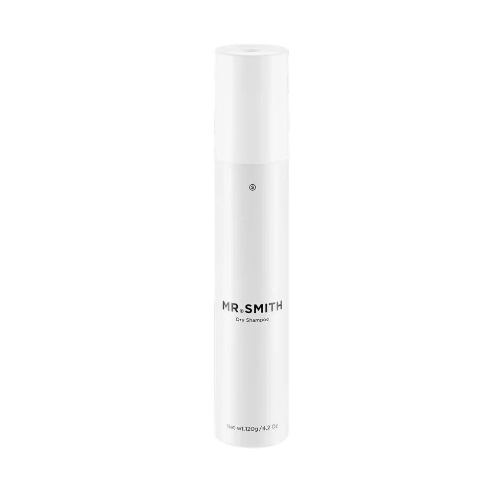 Witte flacon van Mr. Smith Dry Shampoo van 120 gram tegen een zwarte achtergrond.