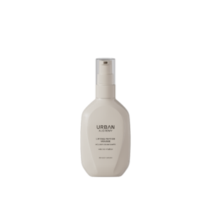 Beige fles Urban Alchemy Lifting Peptide Mousse met pompflacon en minimalistisch design.